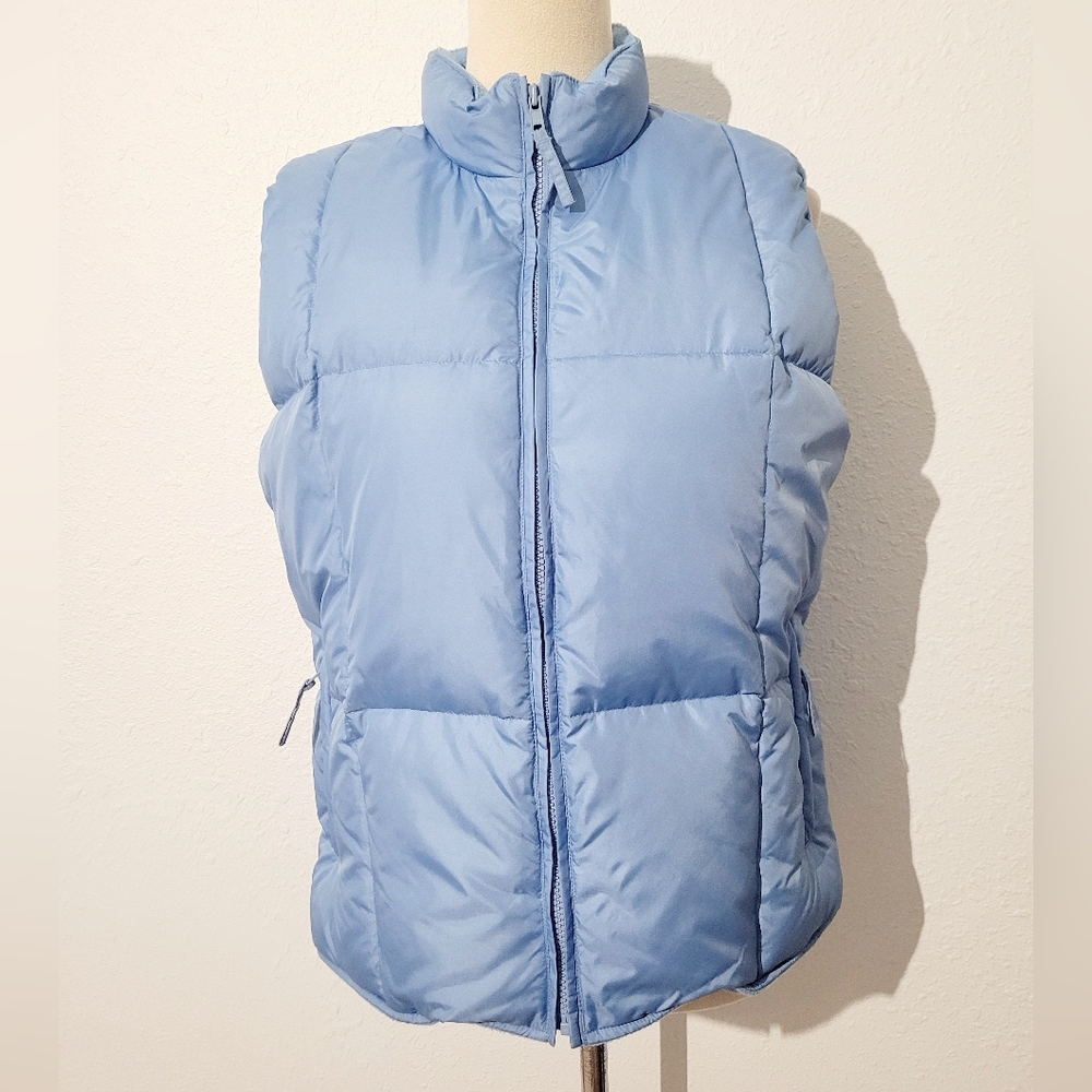NWT Old Navy Puffer Vest Womens Medium Blue Quilted Zip Lightweight Coat - Picture 3 of 11